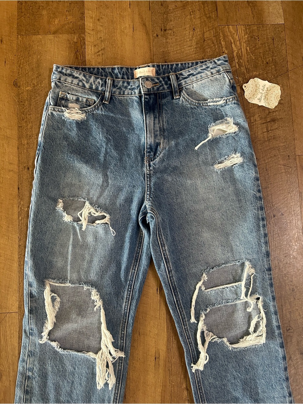 Altar’d State High Rise Distressed Cropped Jeans Size 29 NWT Raw Hem Trendy - Picture 5 of 16
